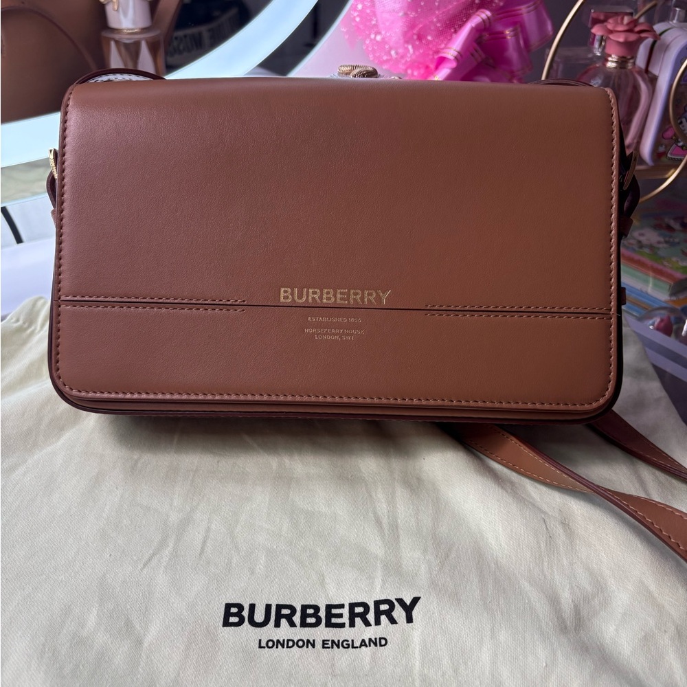 Burberry Brown Leather Interior